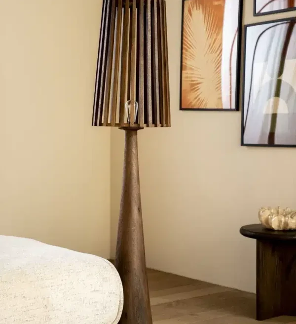 By-Boo vloerlamp 39x39x162 cm Guard bruin mangohout