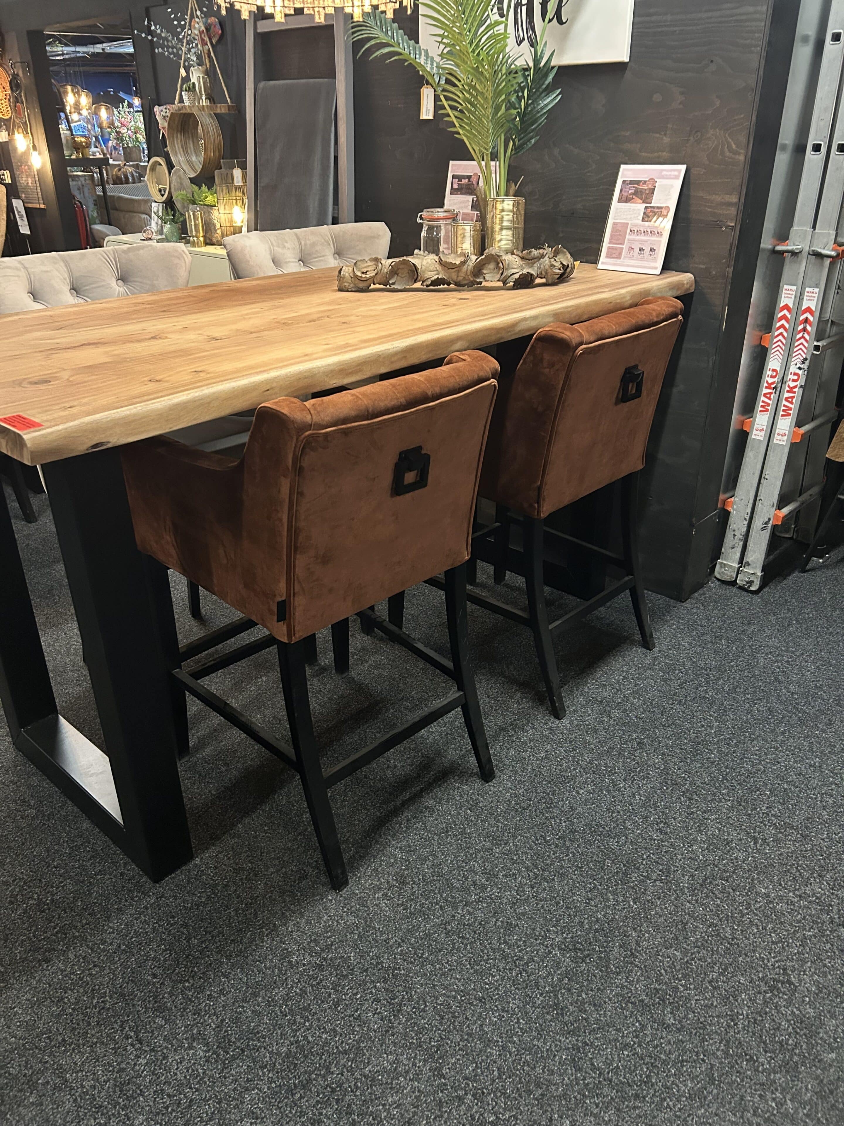 SHOWMODEL UrbanSofa barstoelen hoog set van 2 Raven