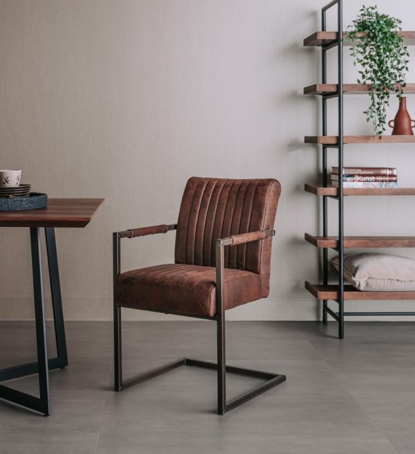 Tower Living eetkamerstoel Ferro met arm donkerbruin