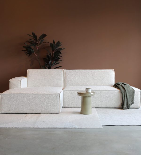 PEPP Interiors loungebank Enzo lounge links wit bouclé