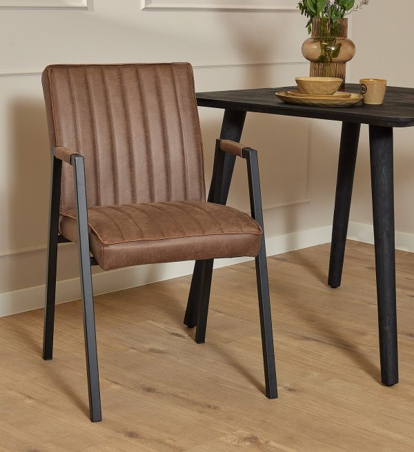 Starfurn Eetkamerstoel Tivoli Bull | Brown | Met armleuning