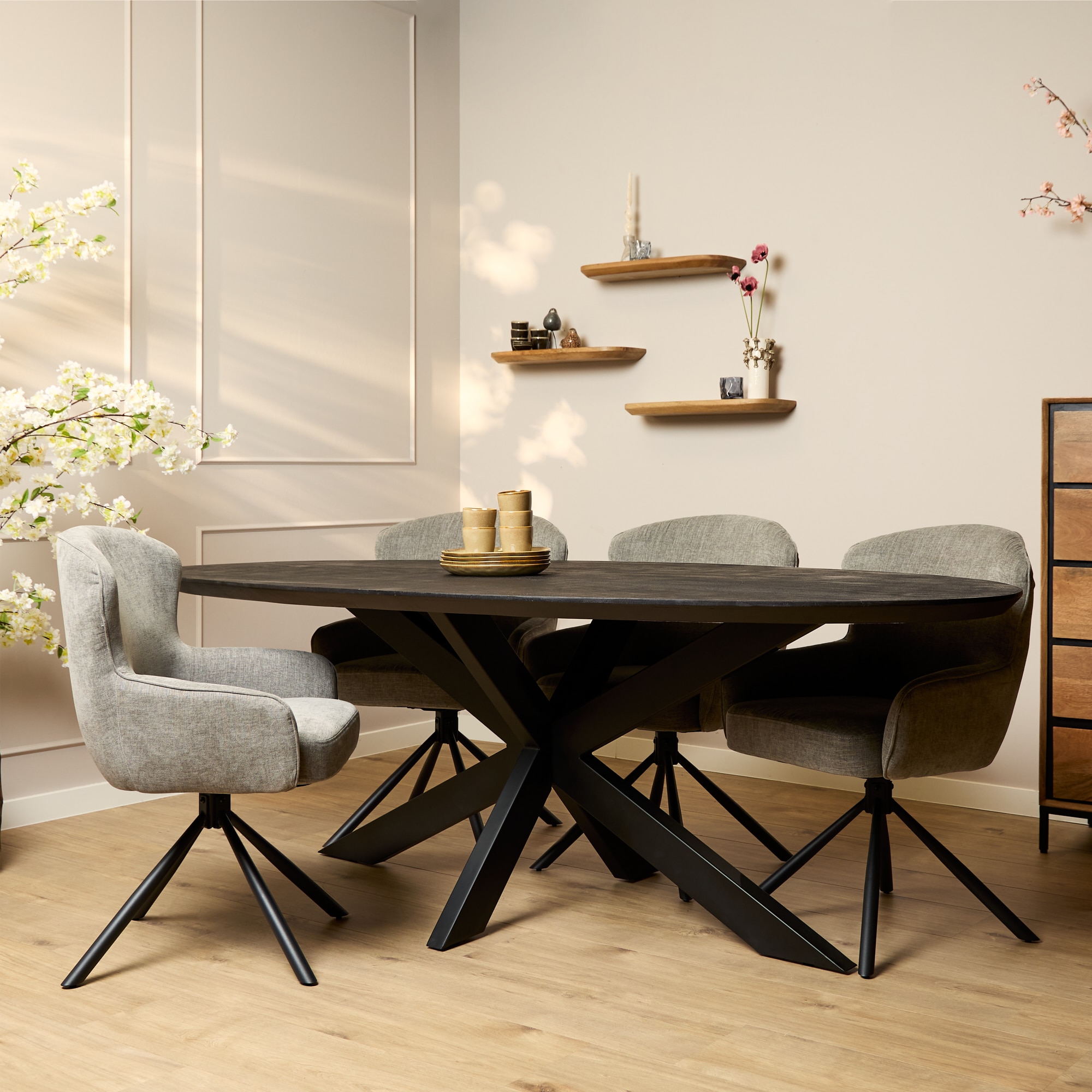 Starfurn Eettafel Brandy Black | 210 cm | Ovaal