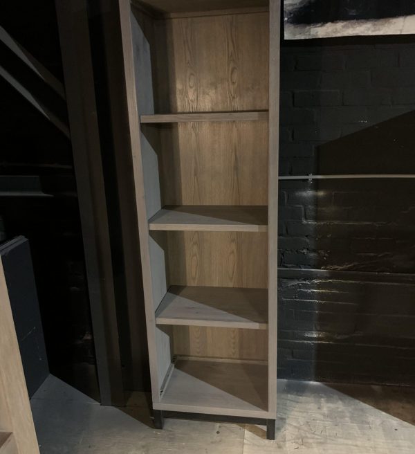 SHOWMODEL Tower Living boekenkast Corfu eiken