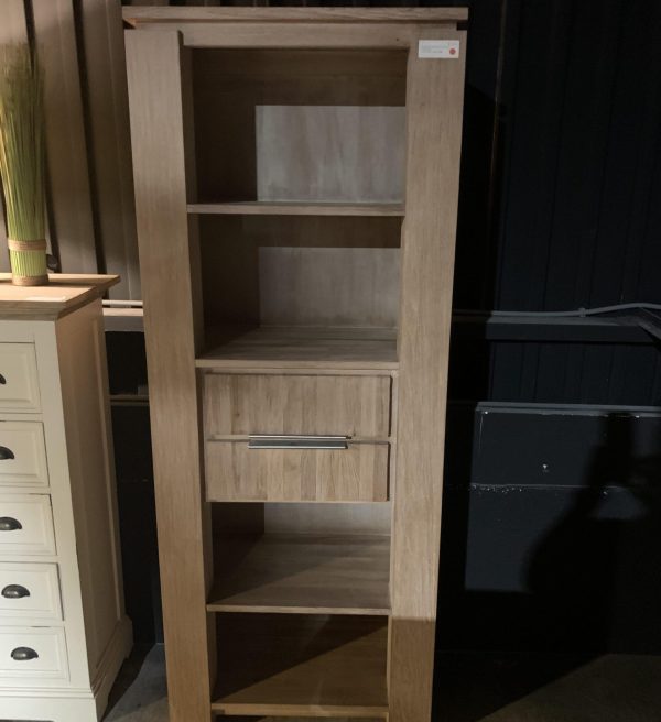 SHOWMODEL Tower Living boekenkast Luuk oud teak