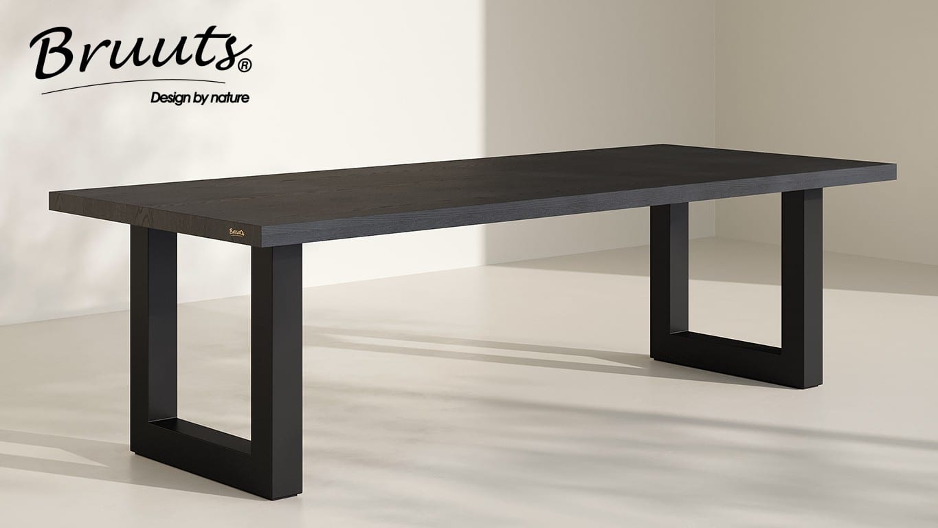 SHOWMODEL UrbanSofa Bruuts eettafel Rechthoek rechte rand U poot metaal 300 cm Acacia Zwart