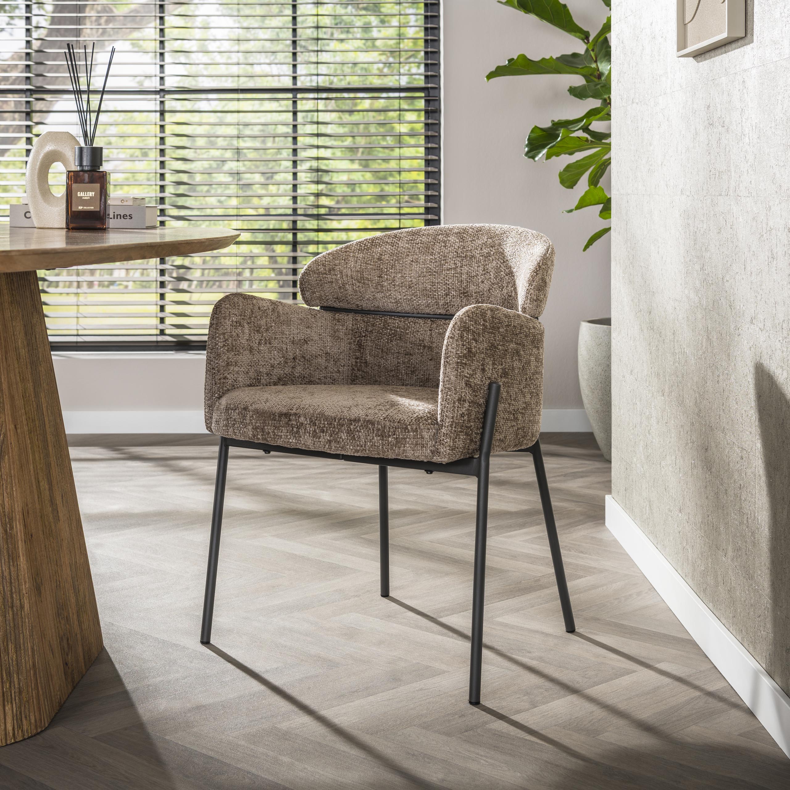 Armstoel Curva verpakt per 2 / Hoven champagne