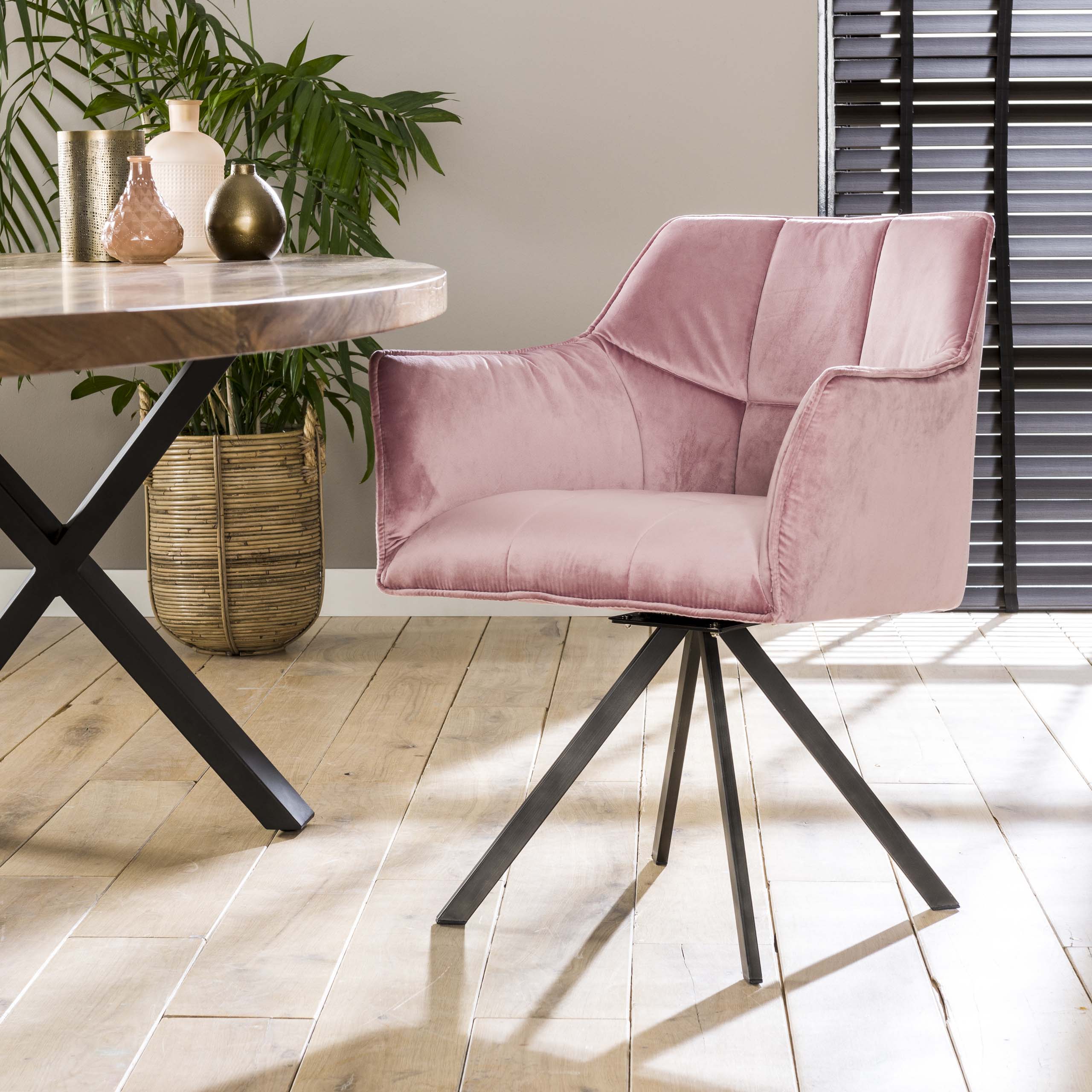 Armstoel Raster draaibaar verpakt per 2 / Velours roze