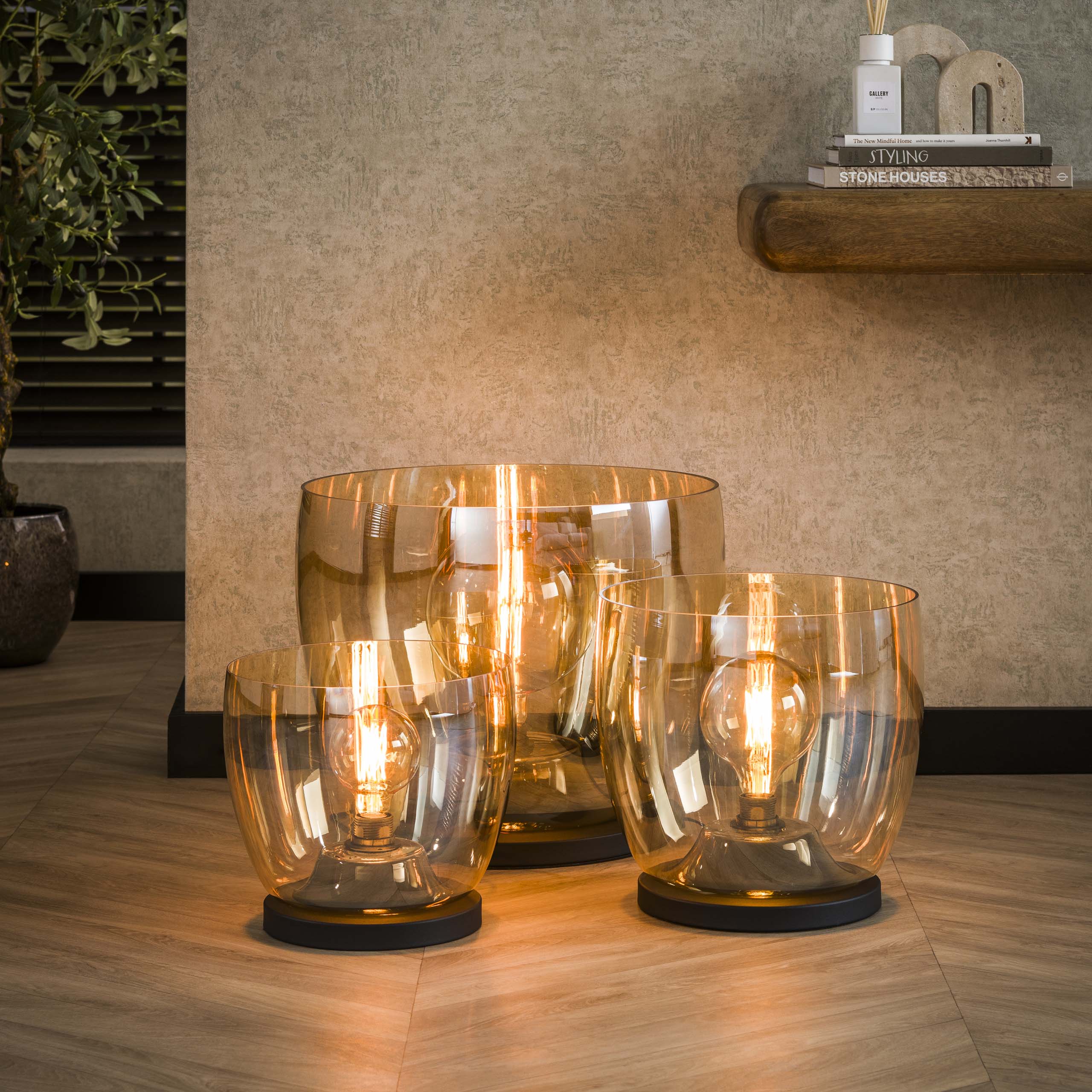 Vloerlamp UP L 1-lichts / Amber glas