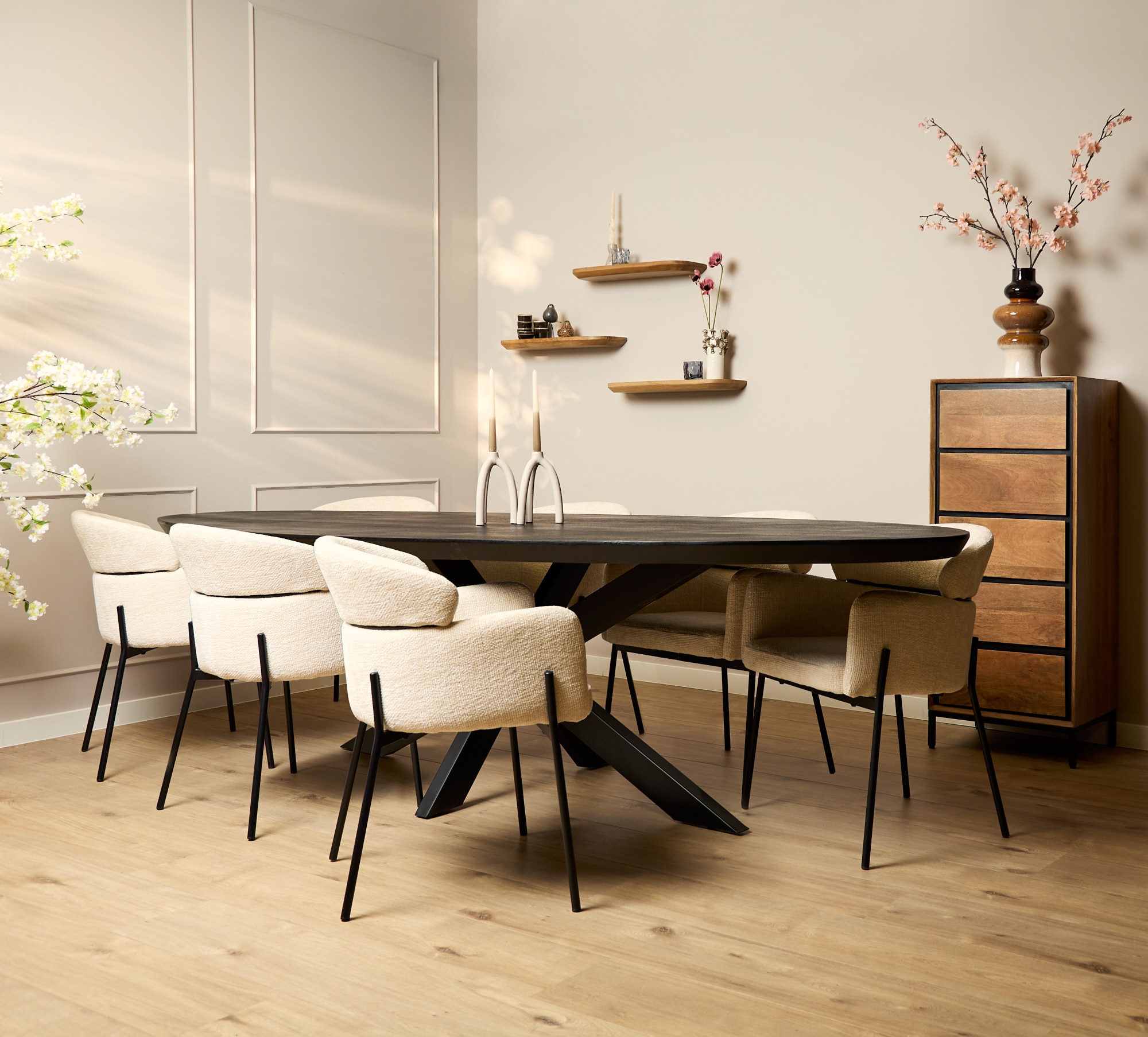 Starfurn Eettafel Brandy Black | 240 cm | Ovaal