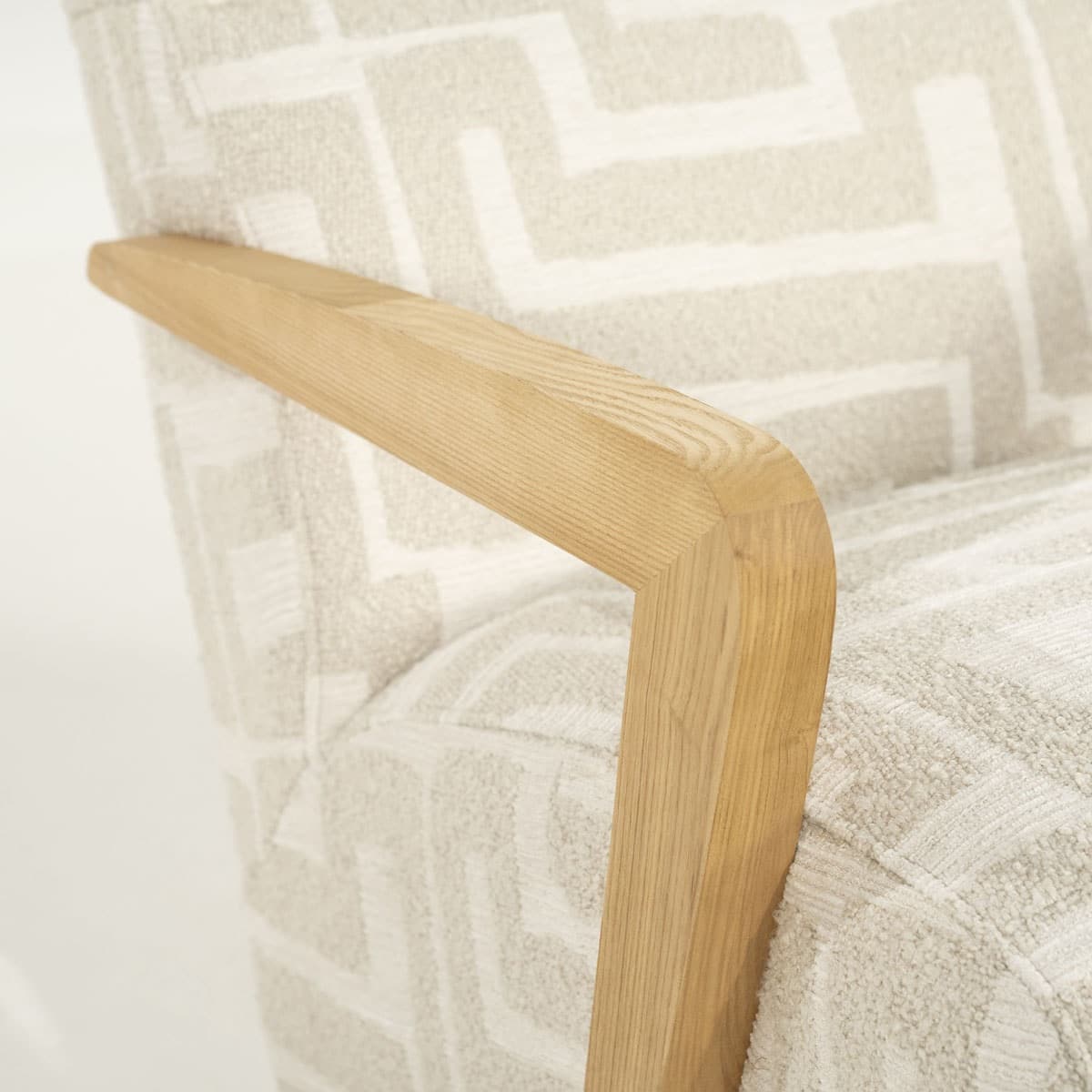Eleonora fauteuil Olek met arm beige libre