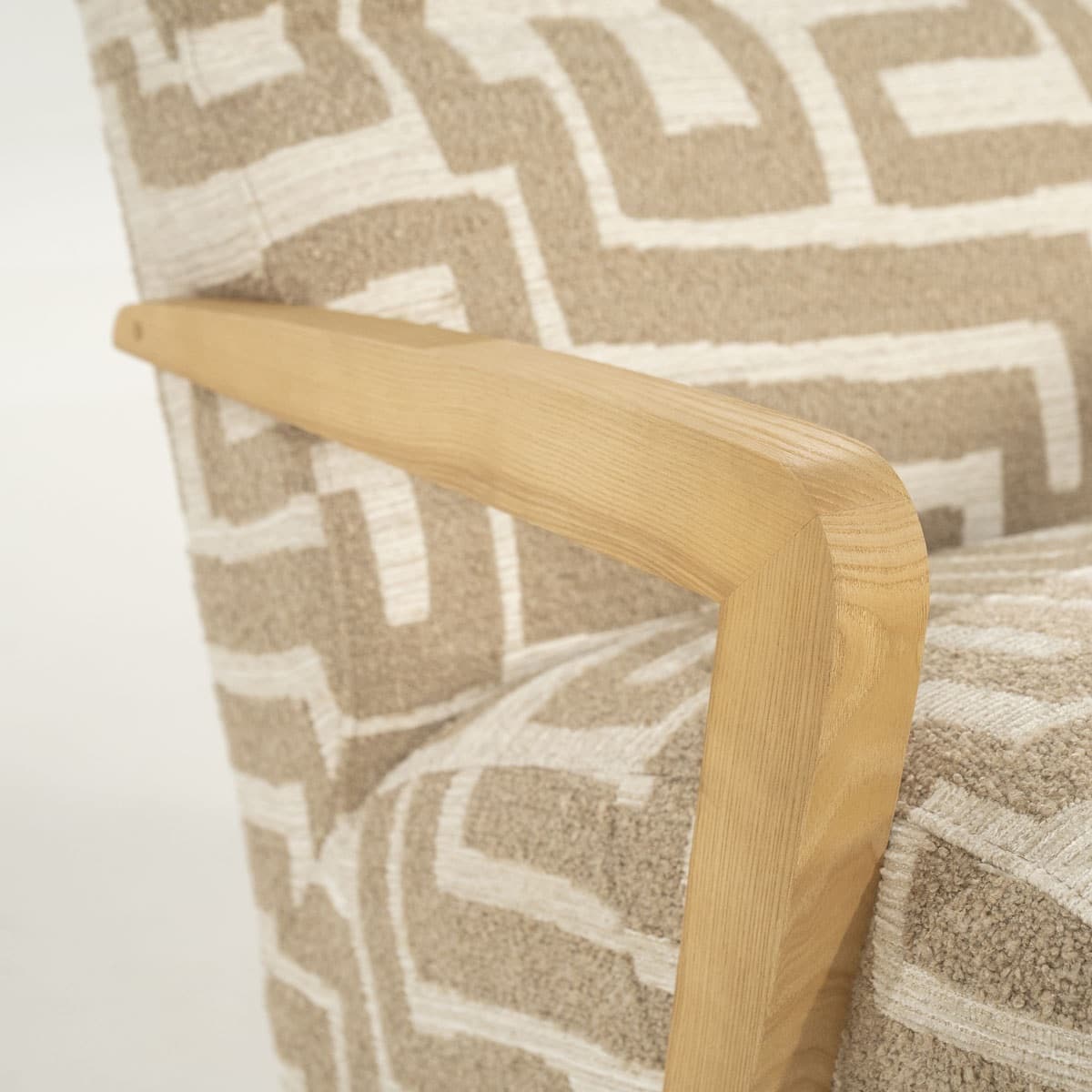 Eleonora fauteuil Olek met arm taupe libre