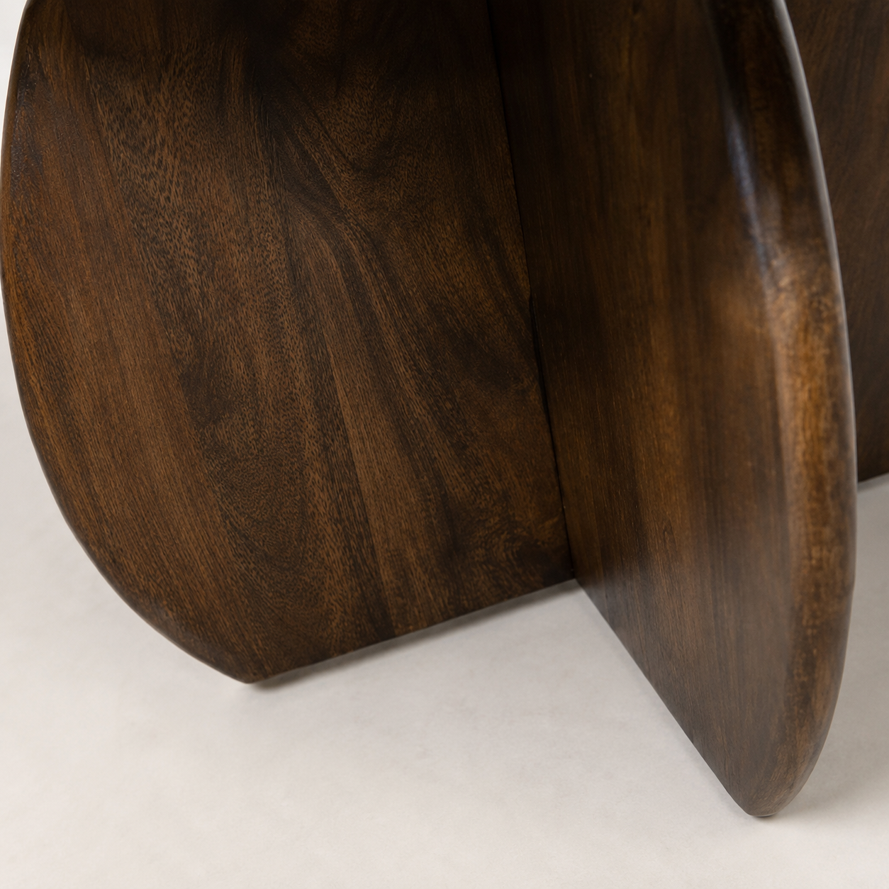 Nijwie MySons Salontafel Ø80, Mango Brown Walnut - Belly Table Collection