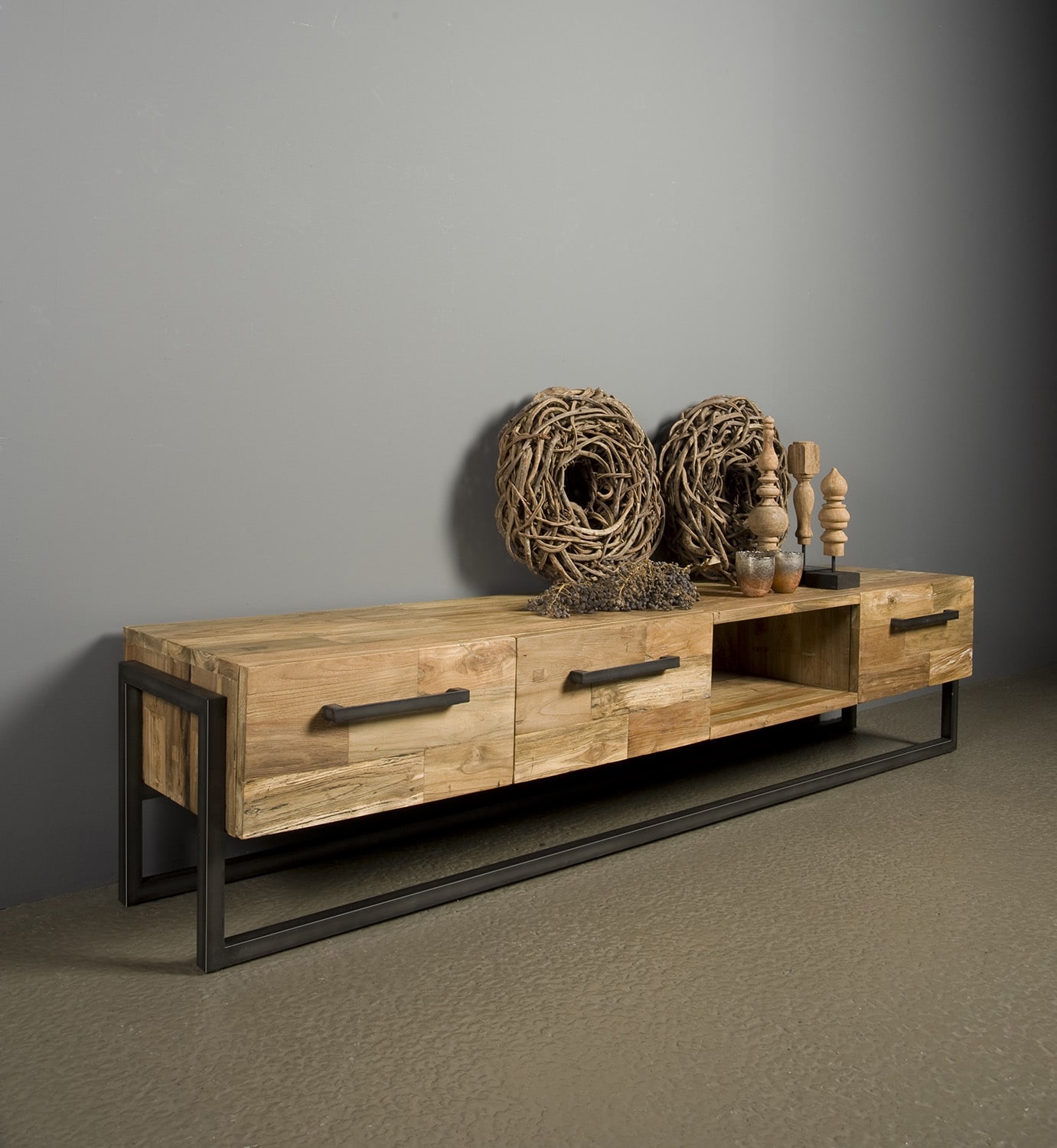 SHOWMODEL Tower Living tv meubel Potenza teak